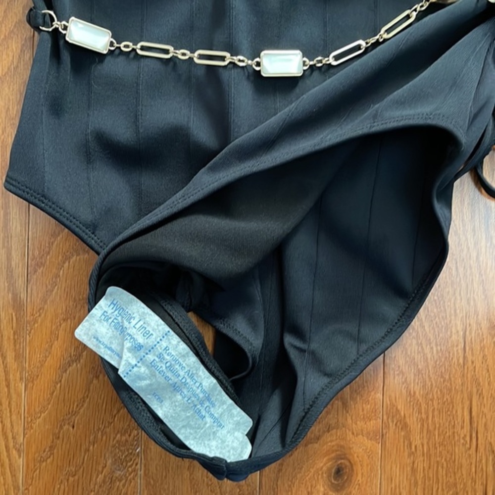 River Island Black Resort Swimsuit‎ - Picture 11 of 16